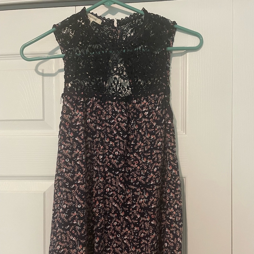 Maurice’s lace detail flowy tank.